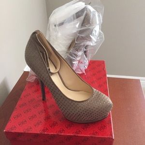 Brand new in the box guess taupe high heels